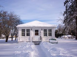 1151 Center St, Lake Geneva, WI 53147