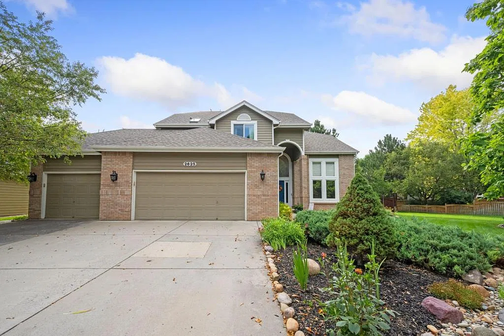 2625 Jewelstone Ct — Photo 3