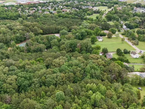 1971 Coyote Trl, Ooltewah, TN 37363