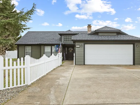 1774 E 4th Ave, Sutherlin, OR 97479