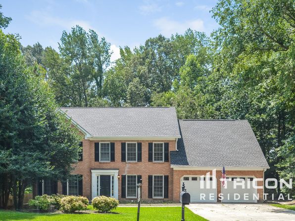 1373 Wynford Gate SW