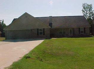 857 Woods Rd, Ruston, LA 71270