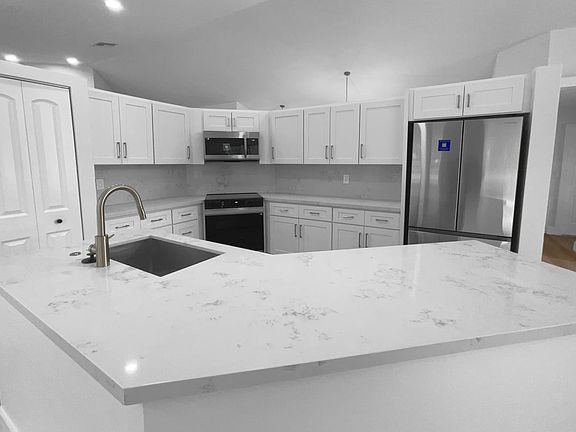 3rd image of 6240 NW 44th St #4