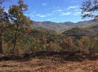 7 Eagle Ln, Hayesville, NC 28904