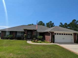 9401 Pouder Ln, Navarre, FL 32566