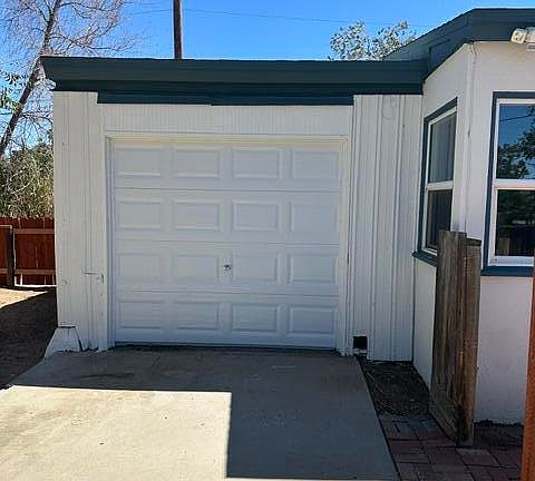 2nd image of 1105 Elizabeth Lake Rd