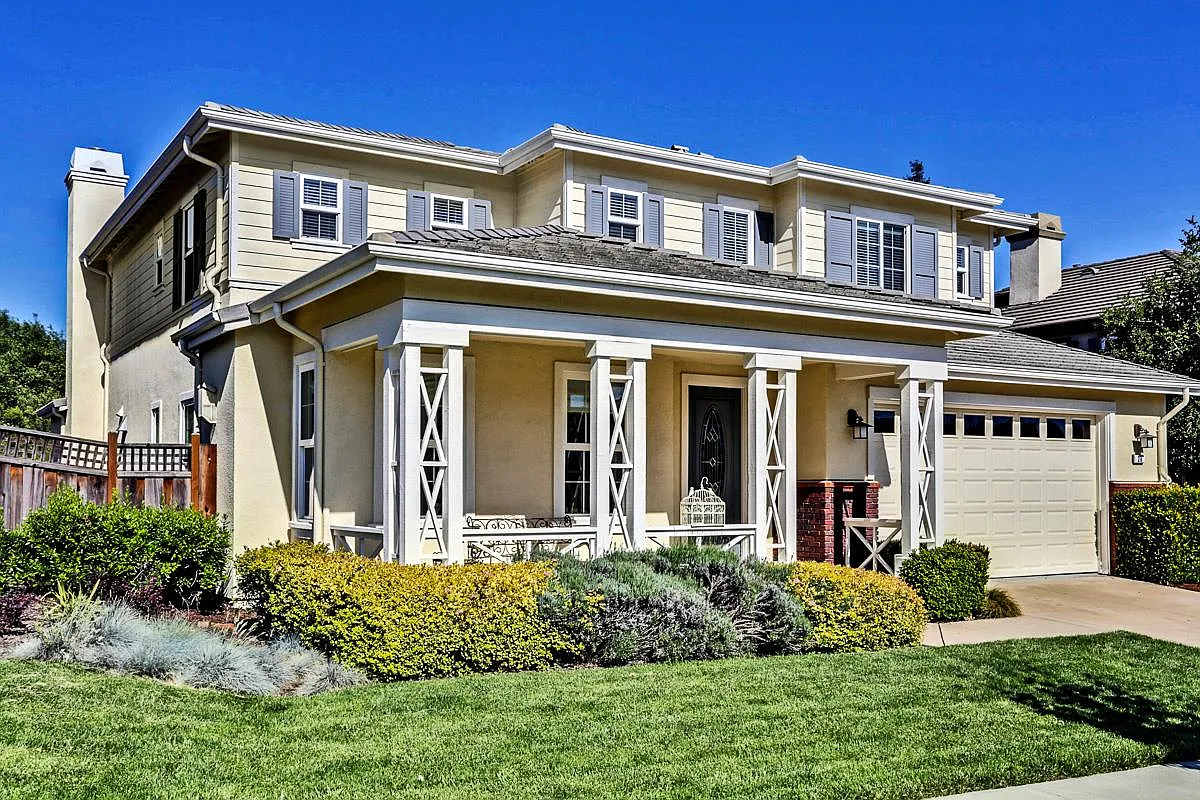 28 Deerfield Dr photo 1