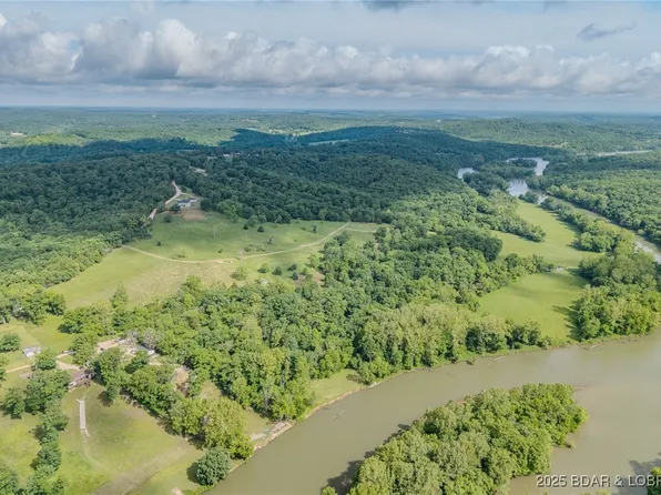 2674 Wagon Trail Rd, Camdenton, MO 65020