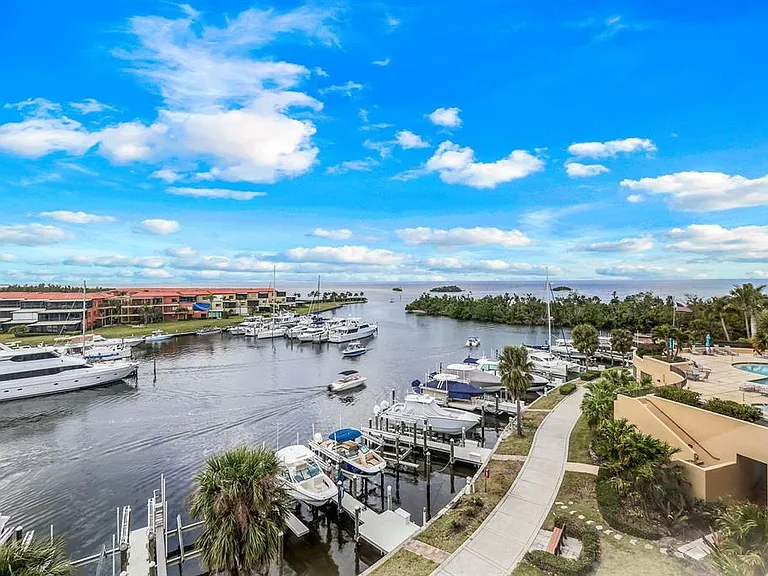 3313 Sunset Key Cir #404 — Photo 22