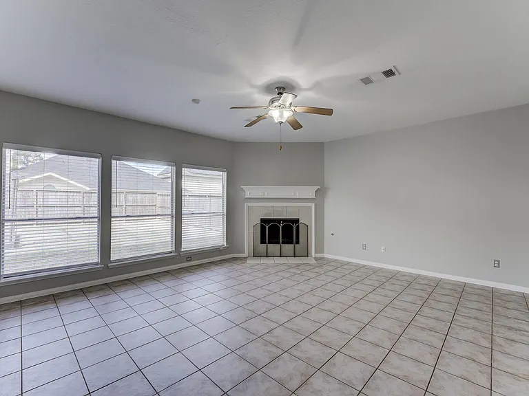 12415 Silversmine Dr — Photo 6