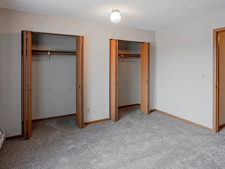 River Ridge Apartments — Photo 10