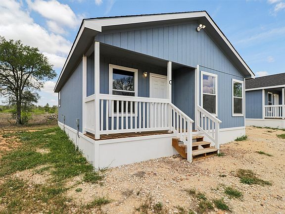 2nd image of 1087 Schubert Ln #C