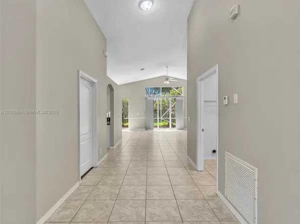 6271 SW 195th Ave, Fort Lauderdale, FL