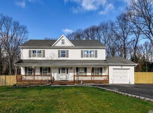 192 Indian Head Rd, Commack, NY 11725