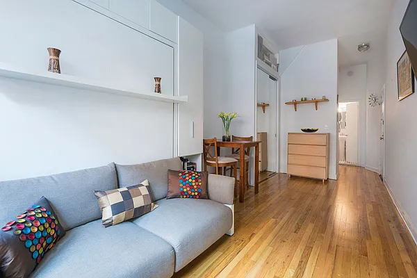 Sold by Compass | media 2