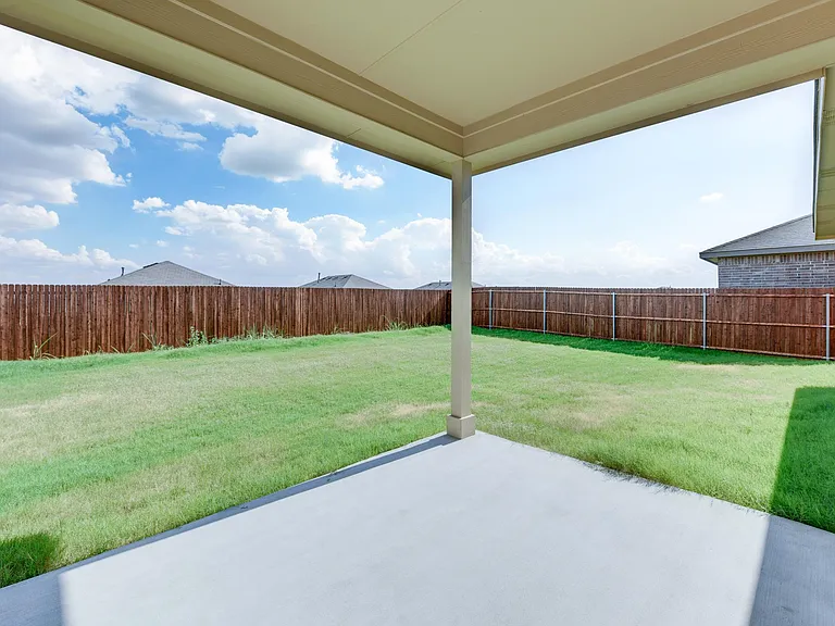 313 Roundstone Rd — Photo 24