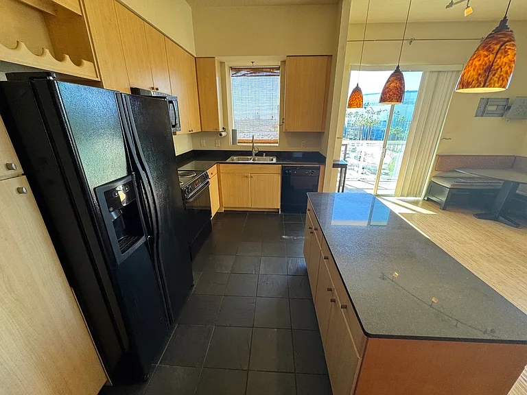 488 E Ocean Blvd #417 — Photo 26