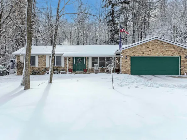 1710 E Linwood Rd, Linwood, MI 48634