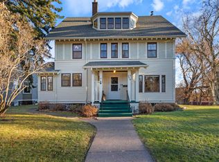 2418 E 4th St, Duluth, MN 55812