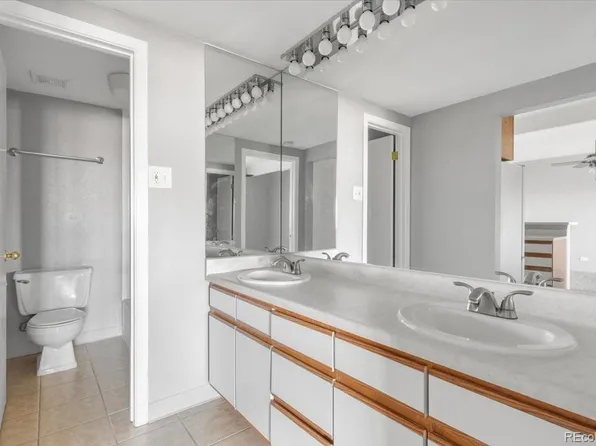 1888 S Jackson St APT 604, Denver, CO 80210