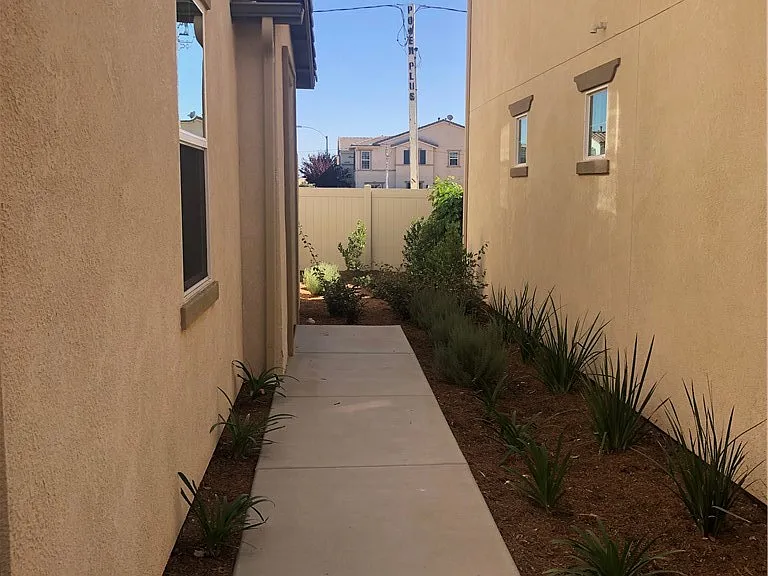 41957 Zafra St — Photo 2