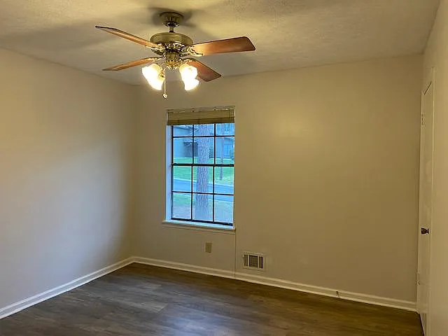 1576 Spender Dr — Photo 13