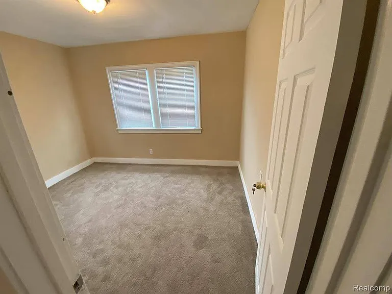 9408 Cheyenne St — Photo 9