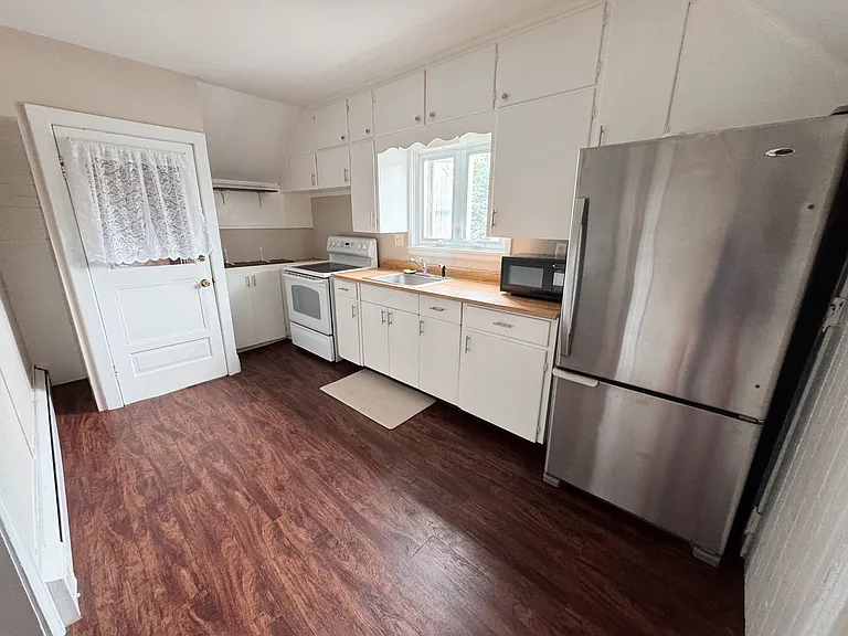 158 Christiana St #158 — Photo 4