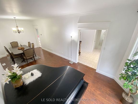 4th image of 76 Larratt Ln