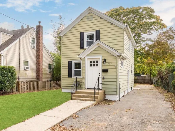 430 Cedar Street, West Hempstead, NY 11552