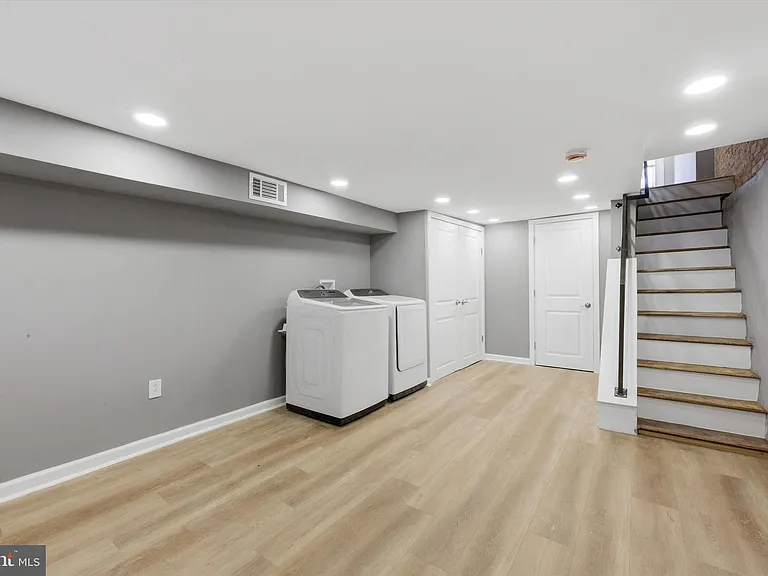 2625 Manton St — Photo 19