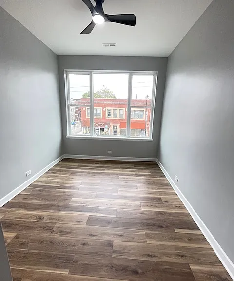 1719 W Chicago Ave #3 — Photo 2