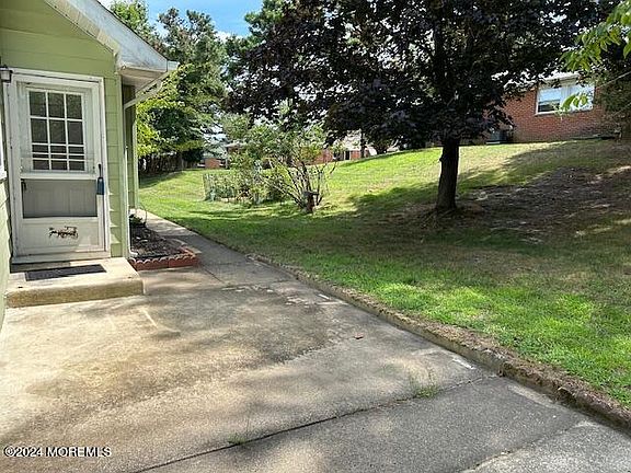 3rd image of 10 Valley Forge Drive #C