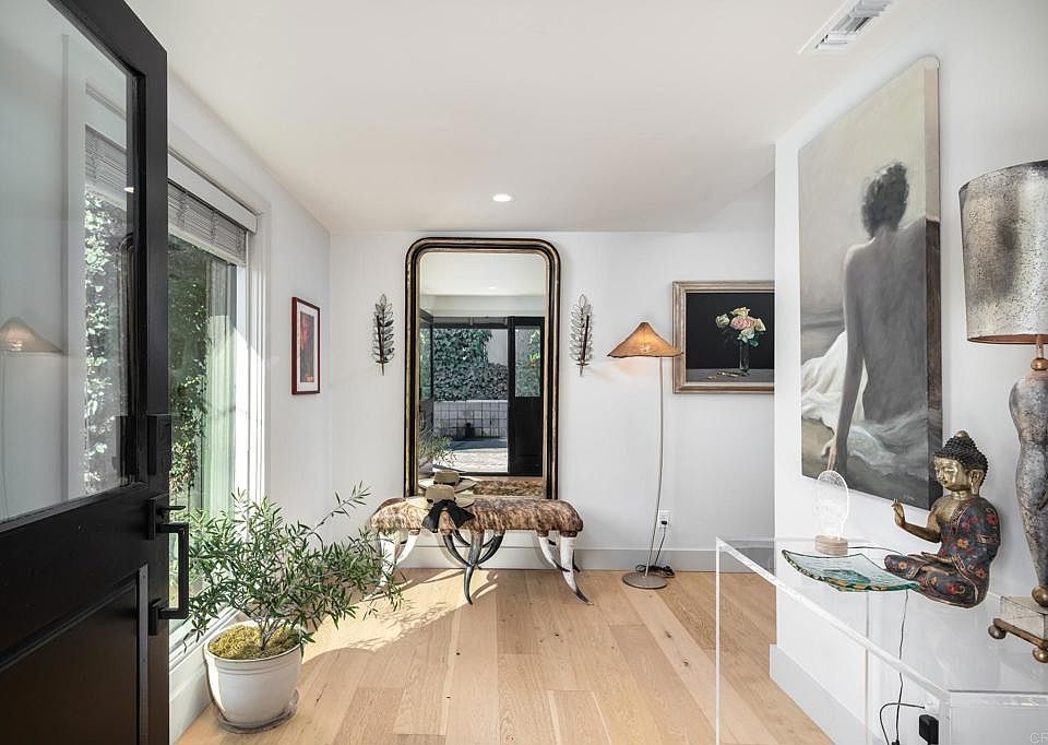 1st image of 6148 El Tordo