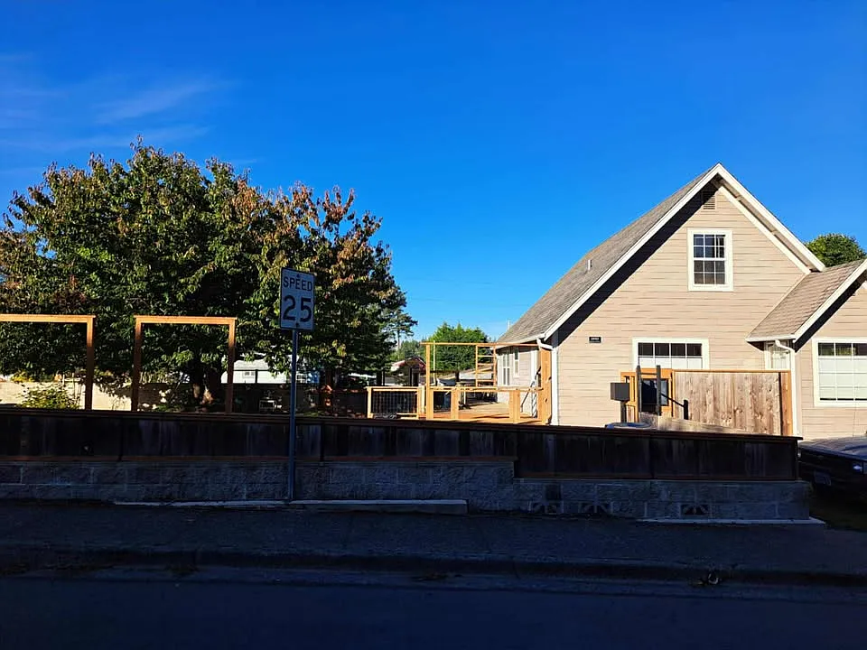3 bed, $2,000 — Photo 3