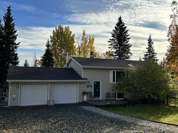 1293 Range View Rd, North Pole, AK 99705