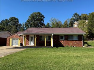 107 Gum St, Eleanor, WV 25070