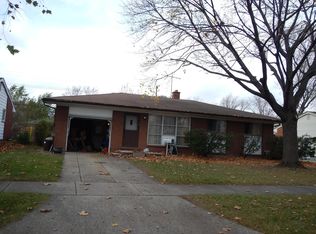 11439 Diamond Dr, Sterling Heights, MI 48314