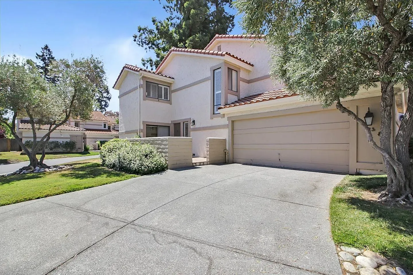 123 El Olivar — Photo 1