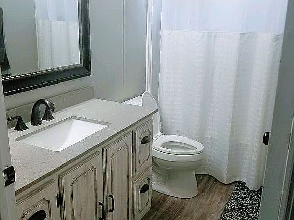 3rd image of 5571 E Goldenrod Dr