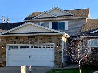 6010 Deere Creek Ln #B, Davenport, IA