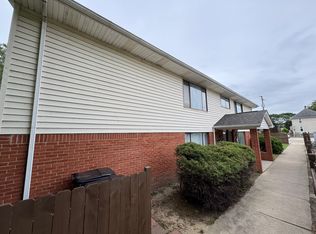 1155 Maple St #1F, Wyandotte, MI