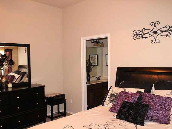 5th image of 4818 SW Waterstone Pl
