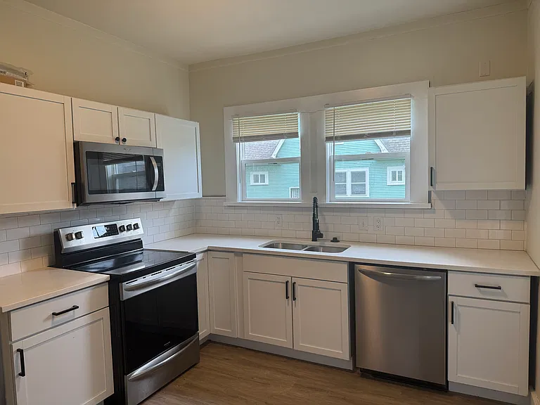 4040 N College Ave #1 — Photo 7
