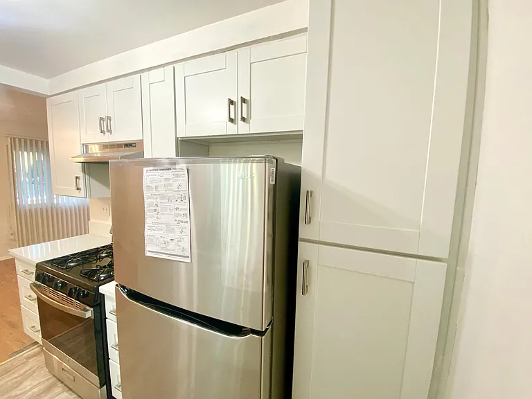 7654 Fountain Ave #2 — Photo 7