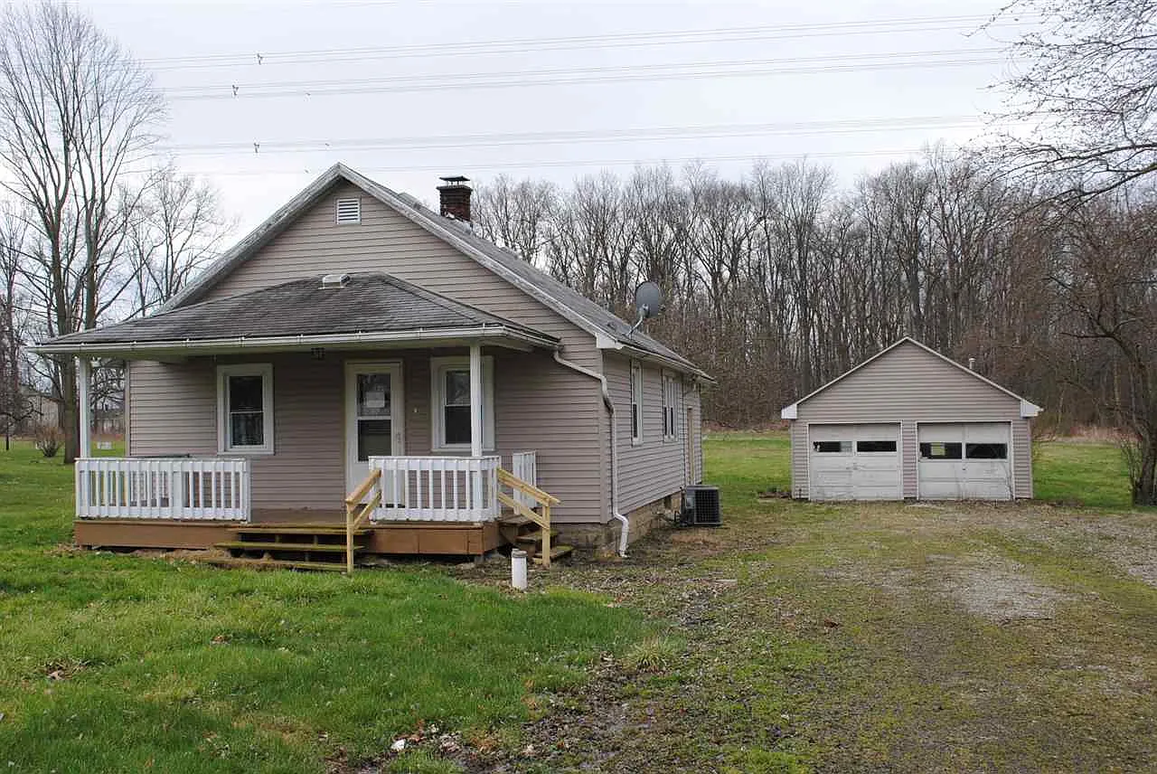 1303 Rabus Dr photo 1