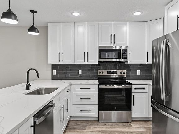 2nd image of 32629 Vista Ave #32629