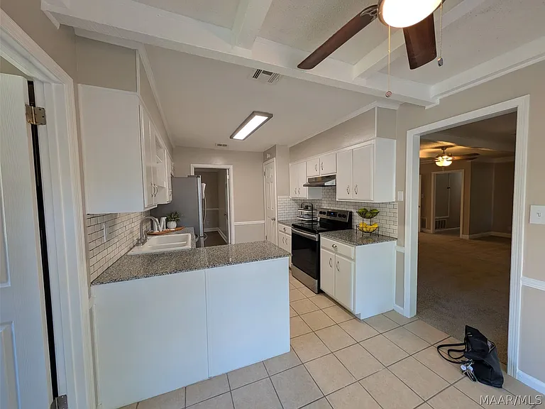 1201 Hillman St — Photo 9