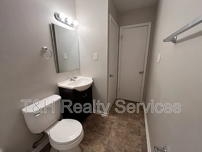 2601 E Bradbury Ave — Photo 14