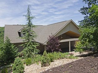 171 Foxtrail Dr, Reeds Spring, MO 65737